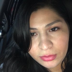 Meet your Posher, Juana